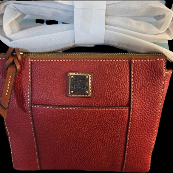 Dooney & Bourke Red Leather Crossbody Bag..discounted Shipping - Picture 7 of 7